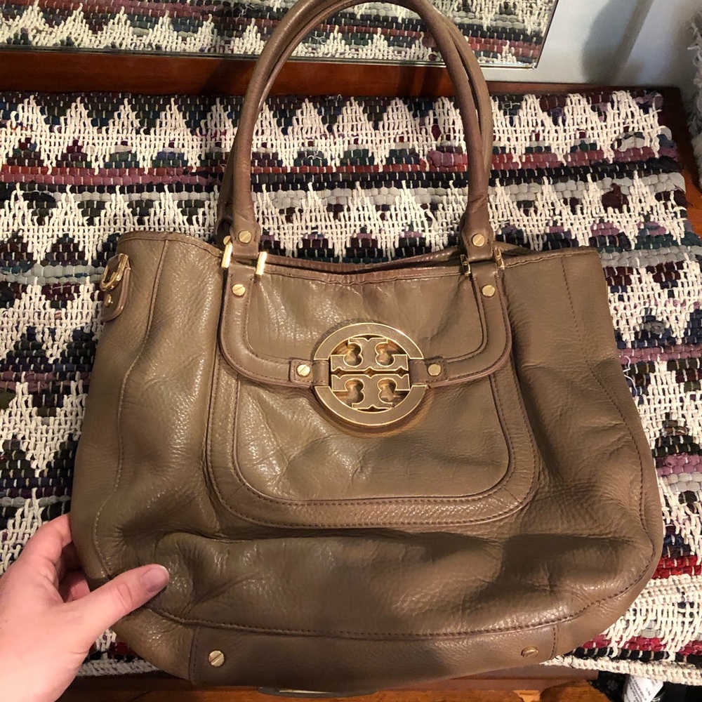 Tory Burch Amanda hobo handbag